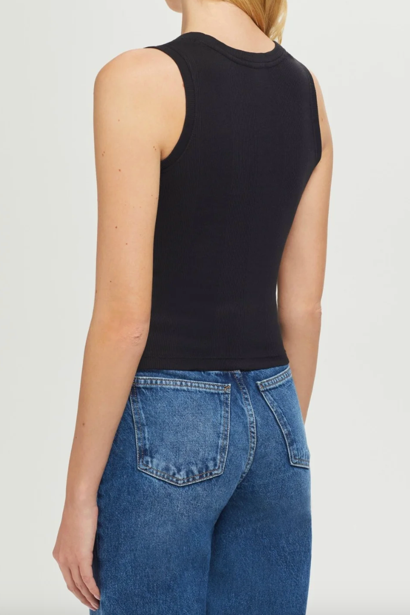Variegated Rib Crop Tank in Black