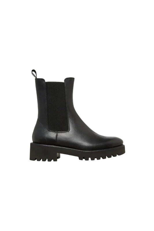 Lug Chelsea Boot in Black Leather