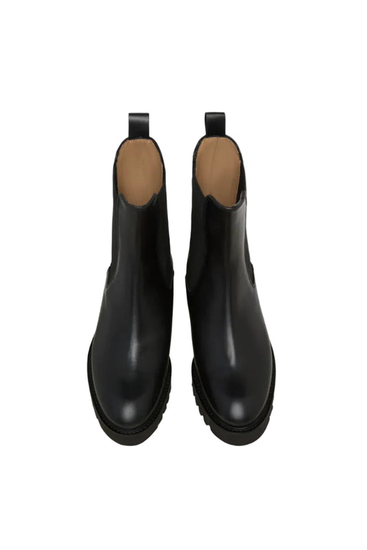 Lug Chelsea Boot in Black Leather