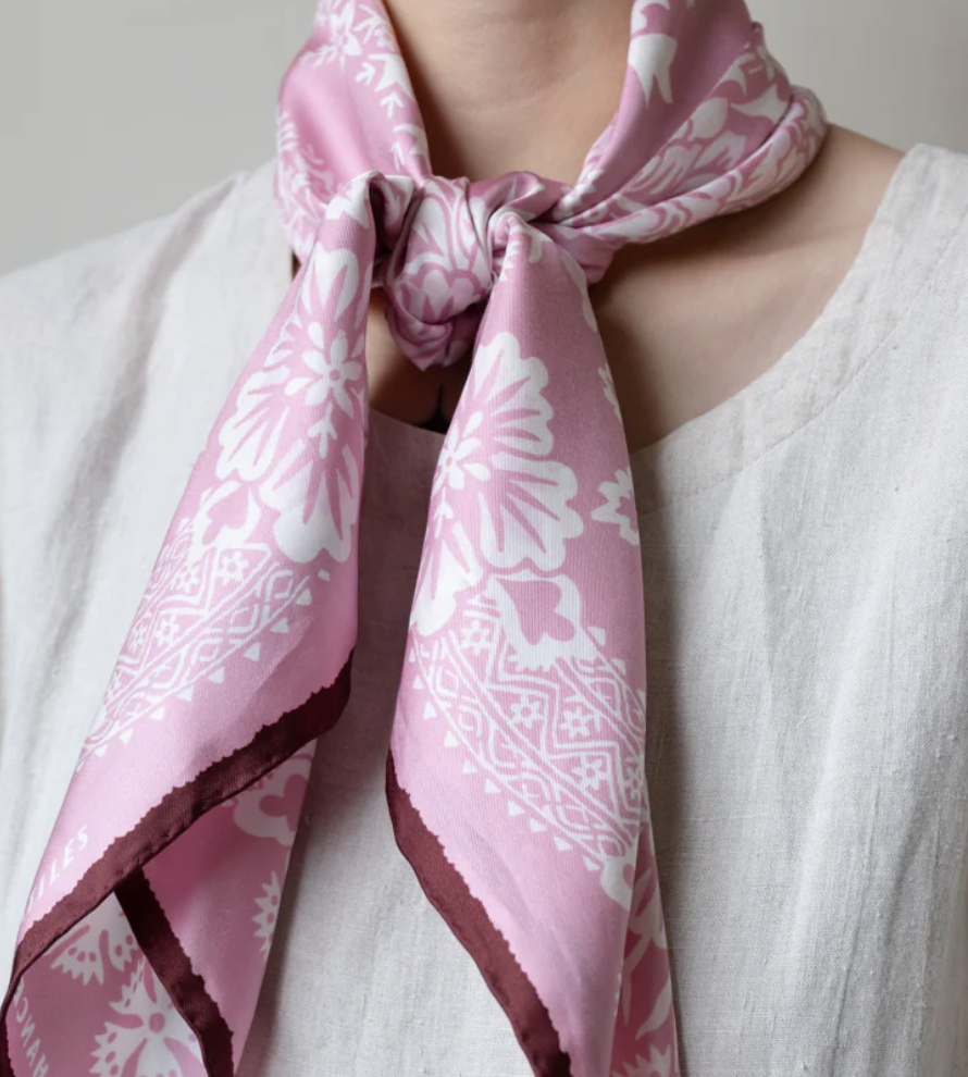 Silk Twill Patterned Scarf - 35x35 Large