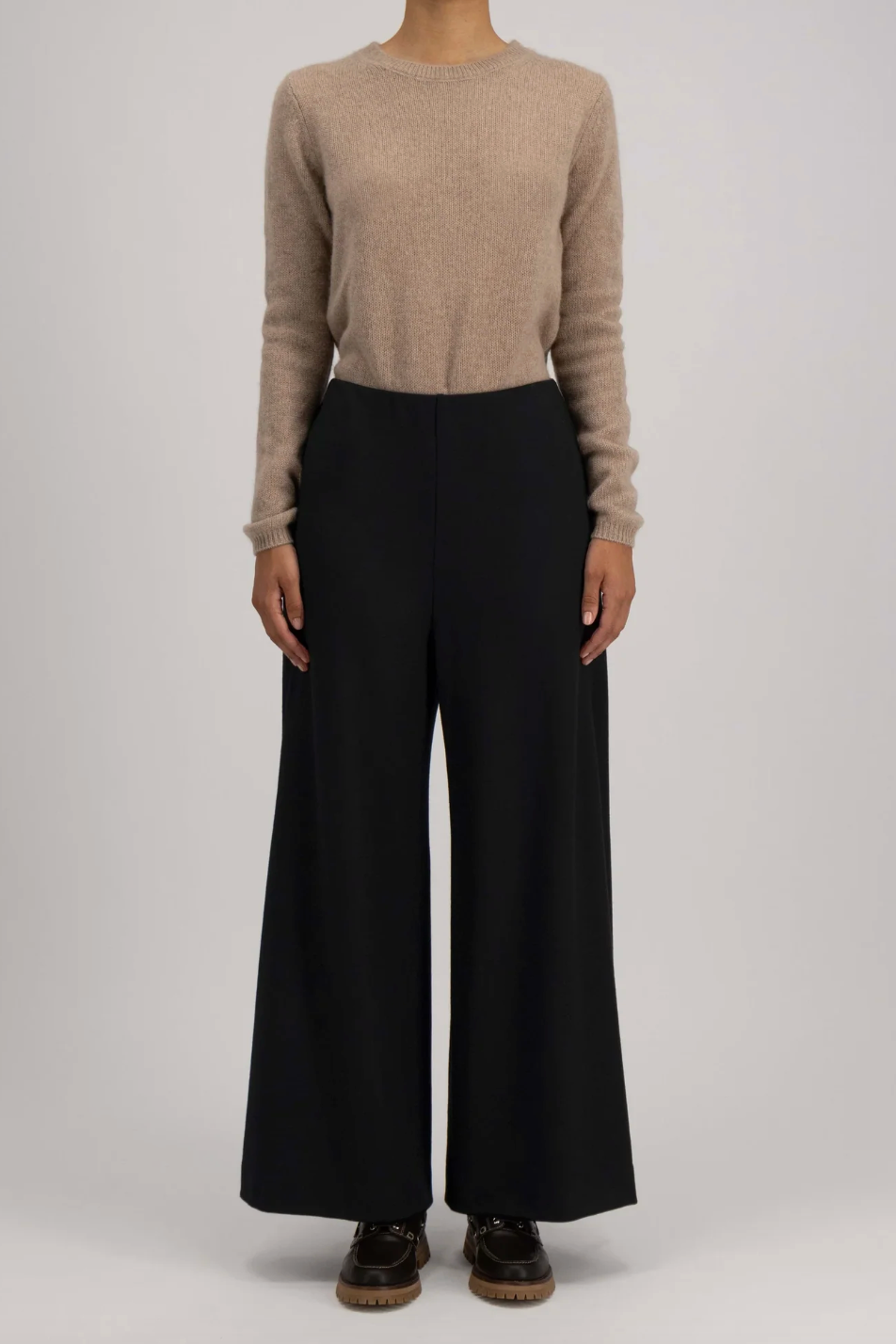 Wide-leg Cropped Trousers in Superfine Merino