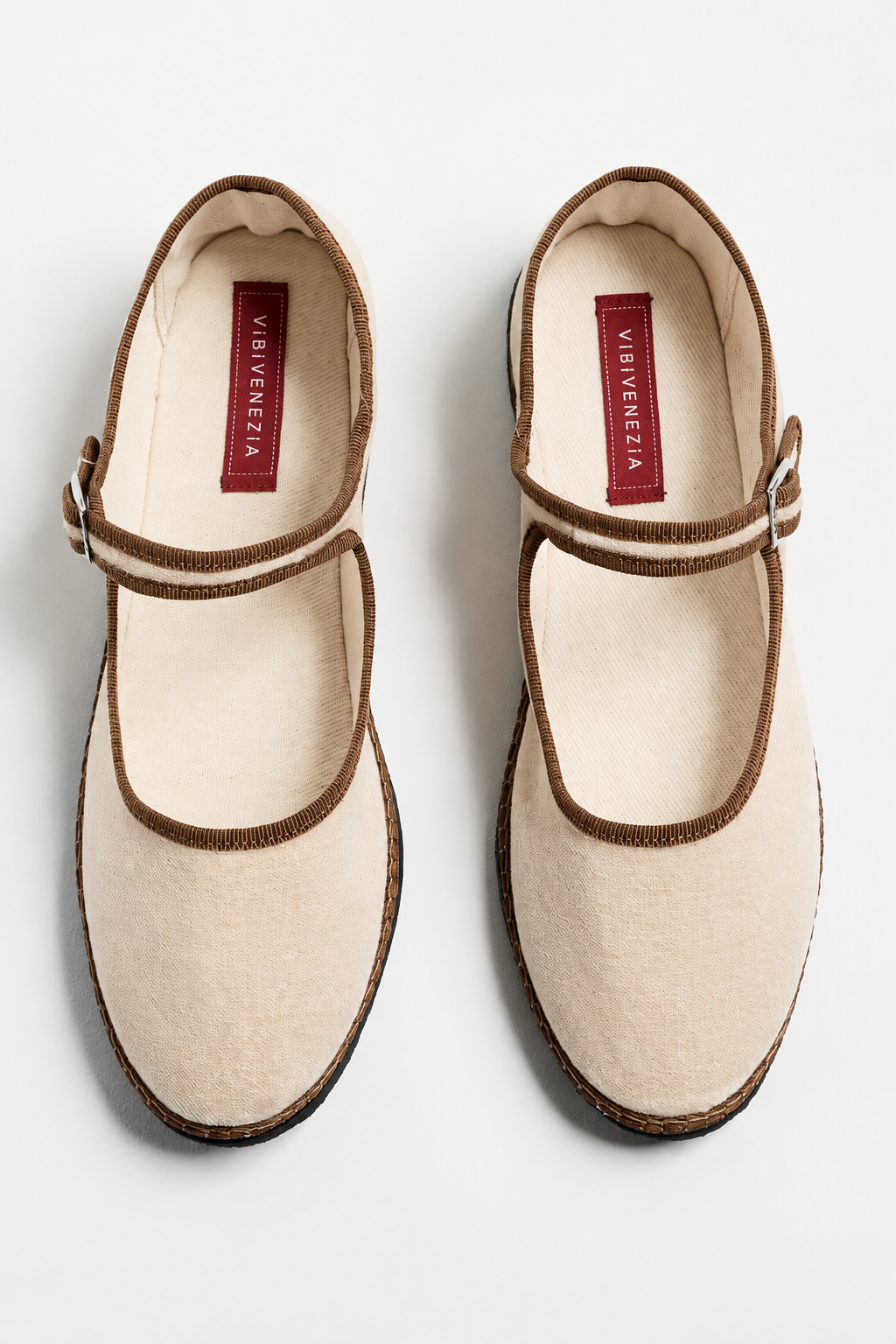 Velvet Mary Jane in Goldoni