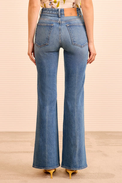The Lou Stretch Jean in Danube